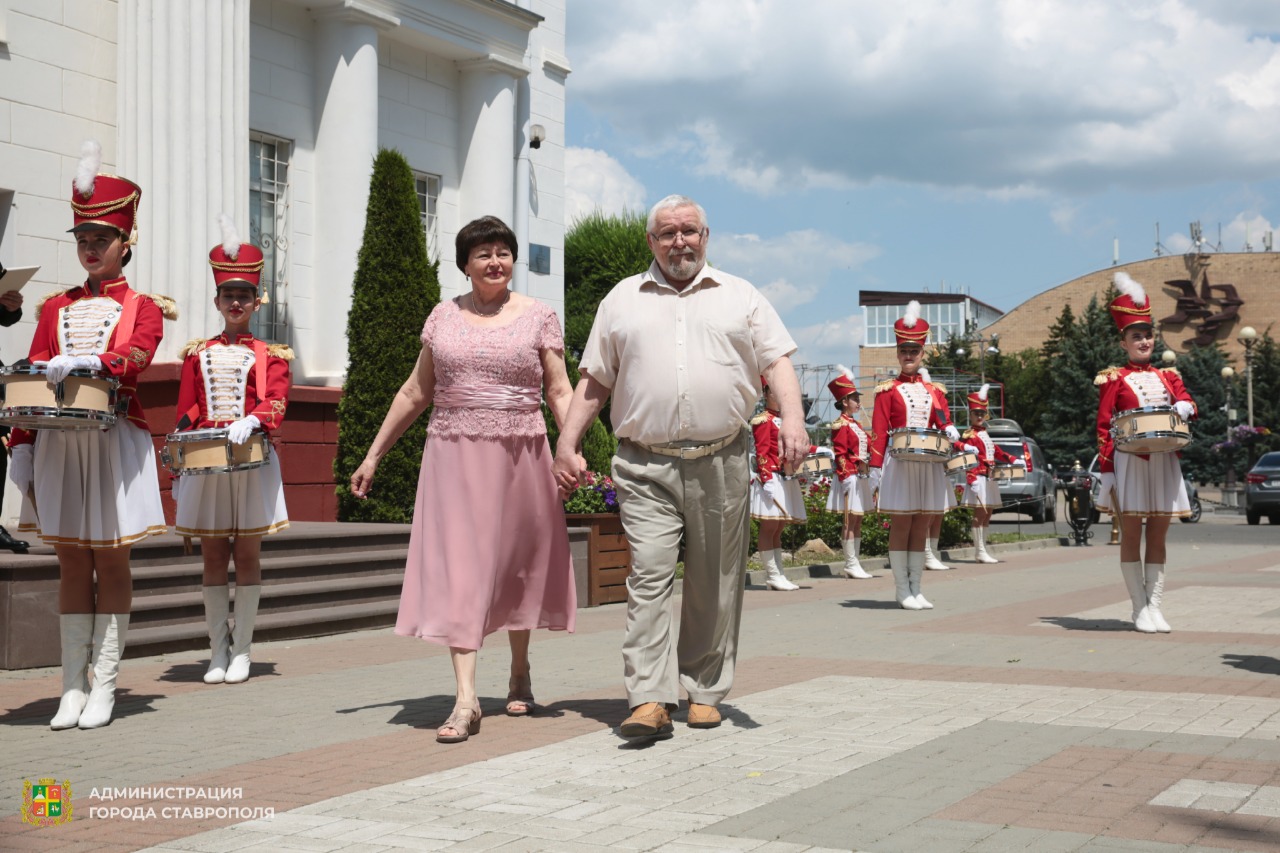 В «Беседке счастья» Ставрополя открылся свадебный сезон 2024 | 07.06.2024 |  Ставрополь - БезФормата